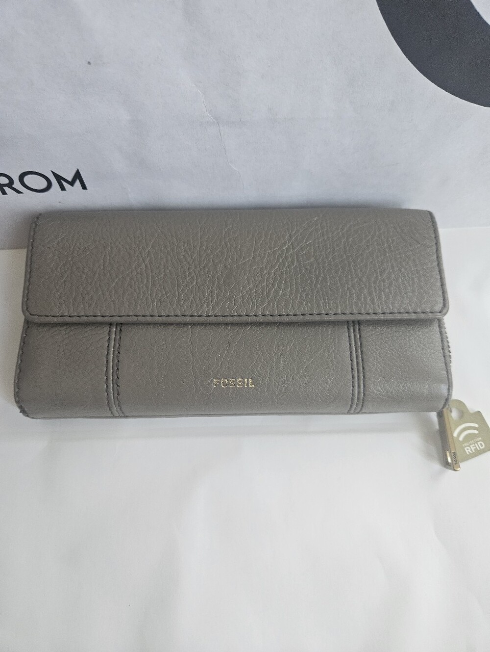 NWT Women's Fossil Jori RFID Flap Clutch Wallet Gray SWL3009265
